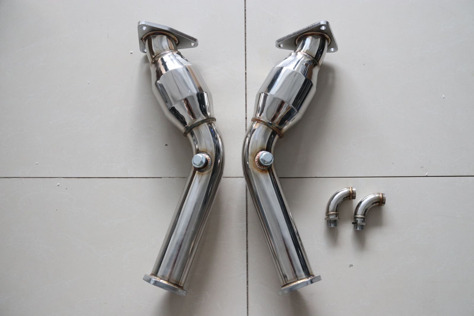 Exhaust-Downpipe-For-Nissan-370z-Infiniti-G37-Q50-3.7L-2009-2017-with-muffler.jpg - Retro-Haus - Euro-Divsion - Canada Performance Auto Parts