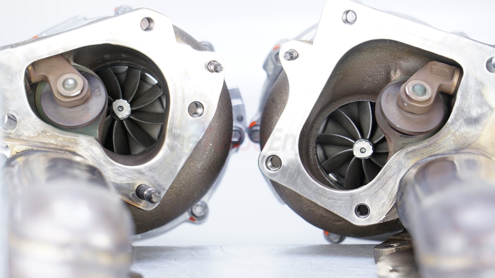 TTE900+ 5154 AMG 63 M157 UPGRADE TURBOCHARGERS - Image 2