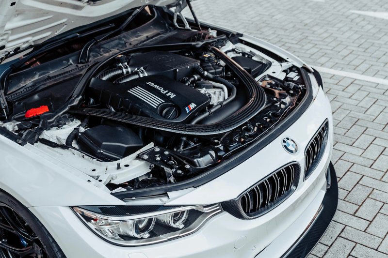 CSF 2014+ BMW M3/M4 (F8X) Top Mount Charge-Air-Cooler - Crinkle Black - Image 7