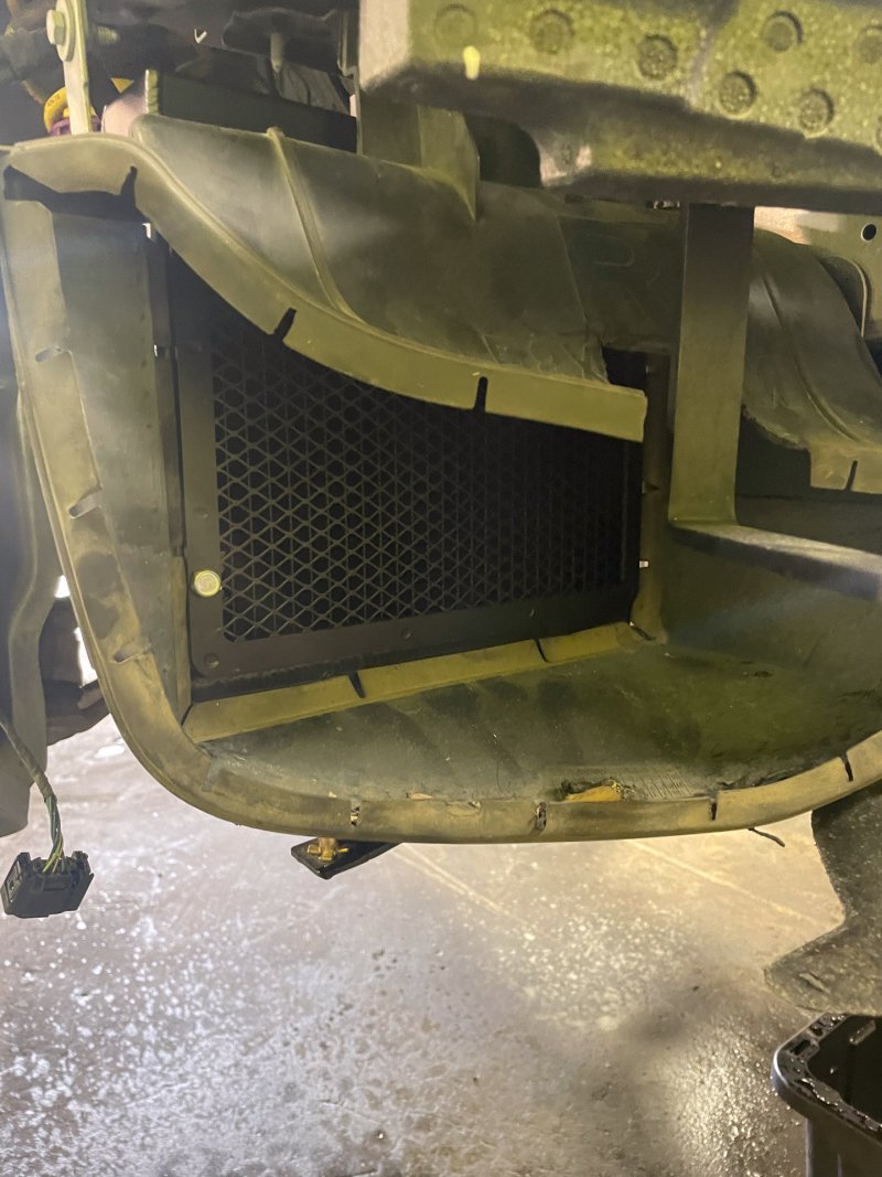 CSF BMW F8X M3/M4/M2C Auxiliary Radiators w/ Rock Guards (Sold Individually - Fits Left and Right - Image 7