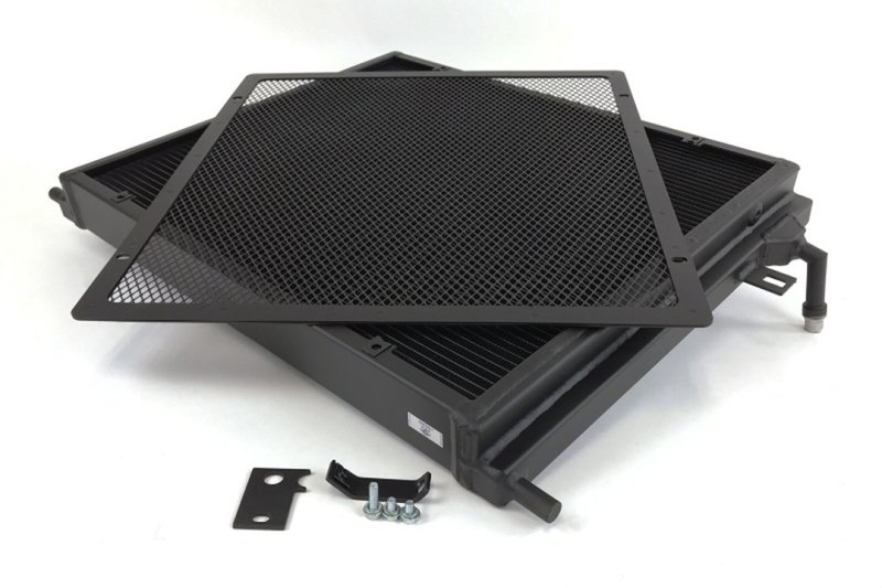 CSF 2014+ BMW M3/M4 (F8X) Front Mount Heat Exchanger w/Rock Guard - Black - Image 3