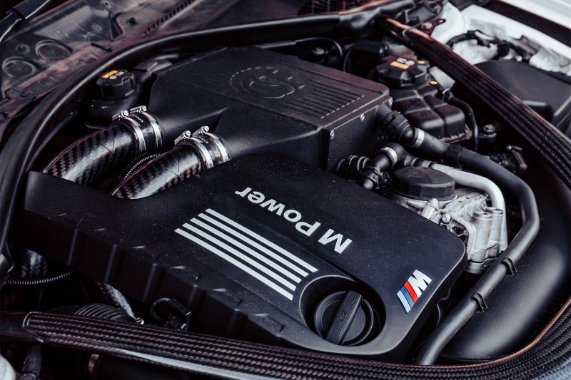 CSF 2014+ BMW M3/M4 (F8X) Top Mount Charge-Air-Cooler - Crinkle Black - Image 6