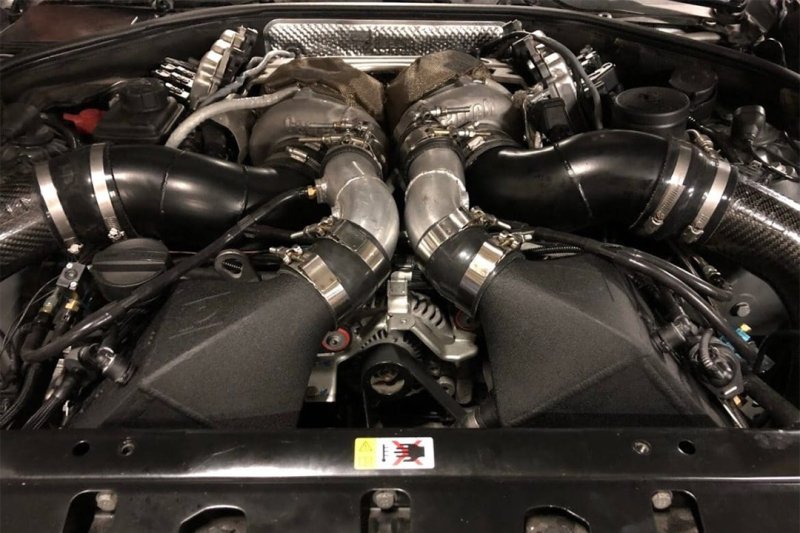 CSF 12-16 BMW M5 (F10) / 12-18 BMW M6 (F06/F12/F13) Twin Charge-Air-Cooler Set - Crinkle Black - Image 5