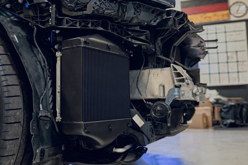 CSF 2019+ Lamborghini Urus / 2020+ Audi RSQ8 / SQ8 / SQ7 High Performance Intercooler System- Black - Image 10