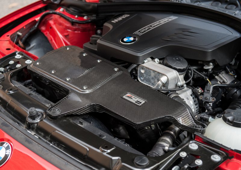 AWE Tuning BMW 228i/320i/328i/428i S-FLO Carbon Intake - Image 9
